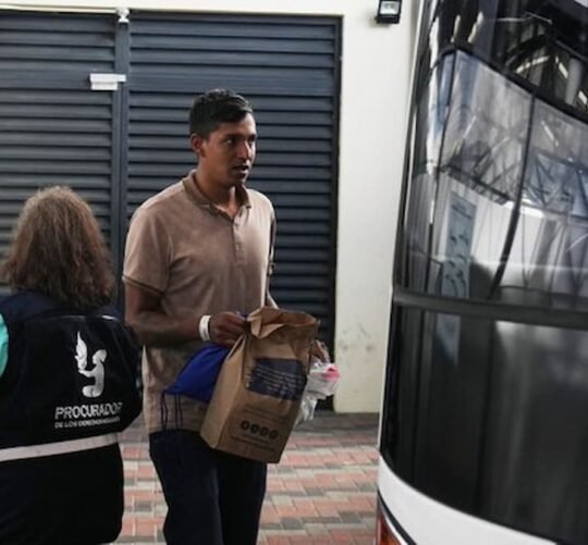 Ciudadano mexicano deportado desde Estados Unidos