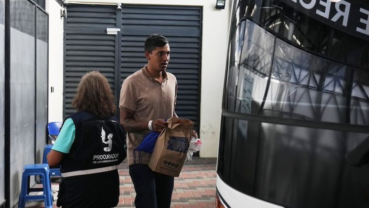 Ciudadano mexicano deportado desde Estados Unidos