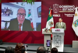 El secretario de Salud federal, David Kershenobich Stalnikowitz, en enlace a la conferencia matutina del gobernador Alejandro Armenta Mier