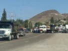 Se realizan bloqueos tras los cortes de energía de CFE a al menos ocho pozos de la colonia LeBarón