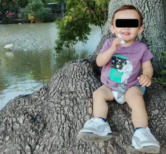Dastan, de apenas dos años, fue localizado con vida y se encuentra sano y salvo.