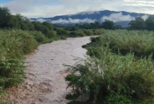 Lluvias elevan niveles de ríos en la Mixteca; mantienen vigilancia ante posibles desbordamientos