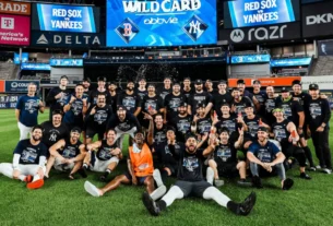 Yankees celebran pase a la serie divisional