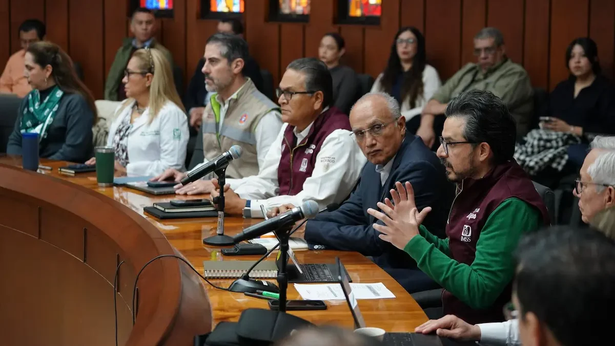 Zoe Robledo en la Conferencia Interamericana de Seguridad Social con el Sindicato Nacional De Trabajadores Del Seguro Social.