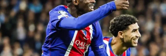 Dembele celebra su gol ante el Manchester City