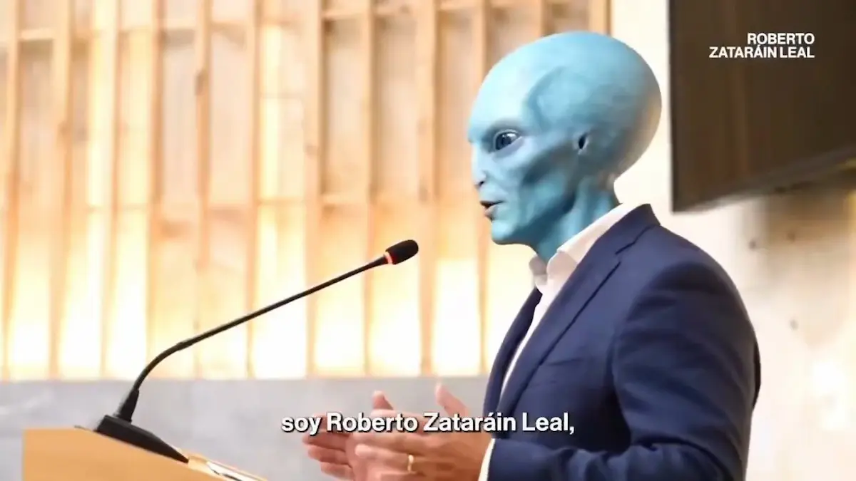 Zataráin Leal presentó su segundo informe de actividades ante un 'parlamento galáctico'.