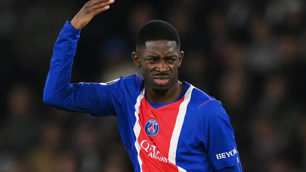 Ousmane Dembélé pide su cambio luego de lesionarse durante el PSG vs Barcelona