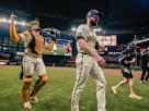 Cerveceros venció 5-4 a Tampa Bay, liderando la Serie Mundial 2-0.
