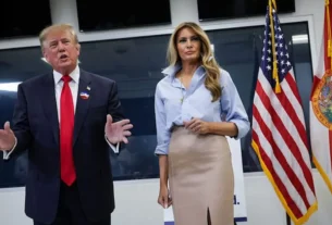 El presidente de Estados Unidos, Donald Trump, y la primera dama, Melania Trump, votaron este sábado en la oficina del Supervisor de Elecciones del Condado de Palm Beach (Florida)