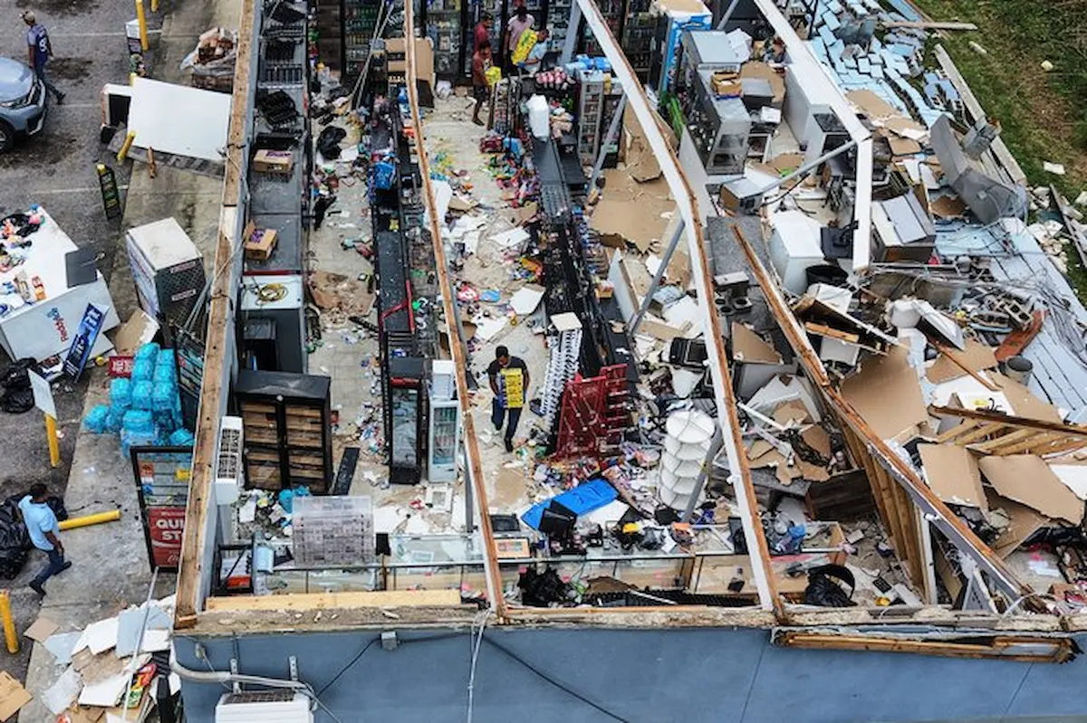 Daños causados por la tormenta Isaias en Florida