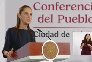 La Presidenta Claudia Sheinbaum durante su conferencia matutina desde Salón Guillermo Prieto en Palacio Nacional.