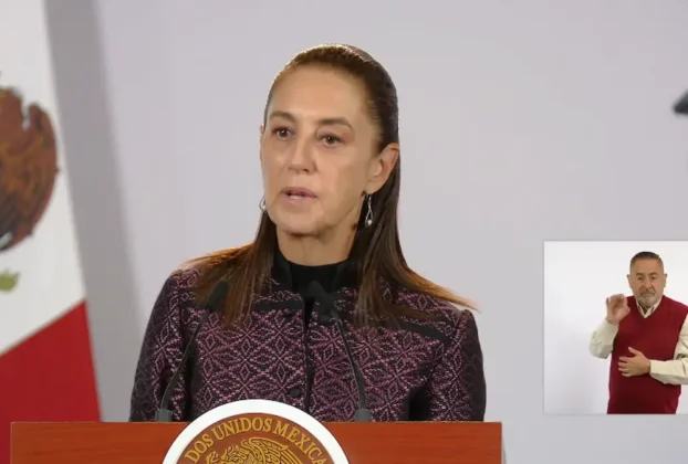 La Presidenta Claudia Sheinbaum durante su conferencia matutina desde Salón Guillermo Prieto en Palacio Nacional.