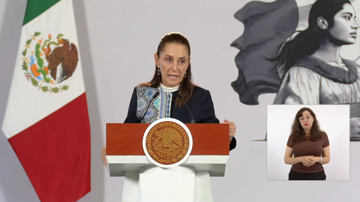 La Presidenta Claudia Sheinbaum durante su conferencia matutina desde Salón Guillermo Prieto en Palacio Nacional.