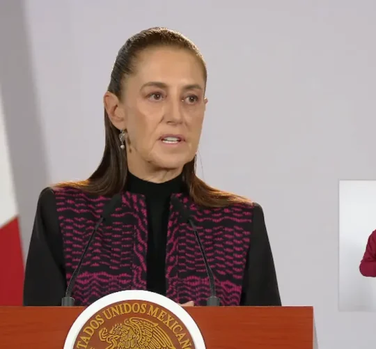 La Presidenta Claudia Sheinbaum durante su conferencia matutina desde Salón Guillermo Prieto en Palacio Nacional.