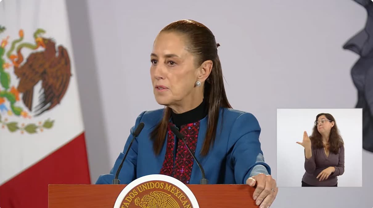 La Presidenta Claudia Sheinbaum durantesu conferencia matutina desde Salón Guillermo Prieto en Palacio Nacional.