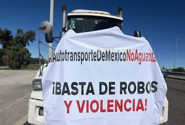 El paro nacional de transportistas inició desde temprana hora este 26 de octubre.